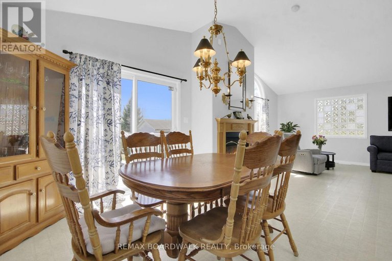 29638763/6658-benoit-street/chateauneuf/ottawa/ontario/K1C1J6_13