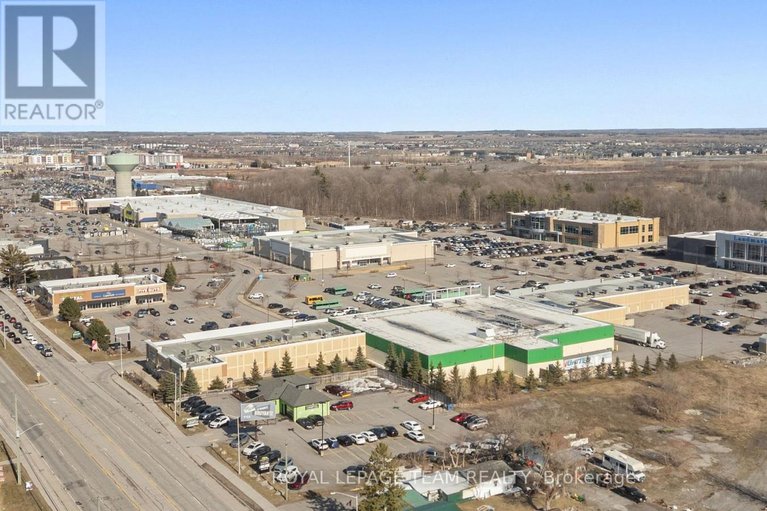 29585057/6356-mary-jane-crescent/chateauneuf/ottawa/ontario/K1C3C2_43