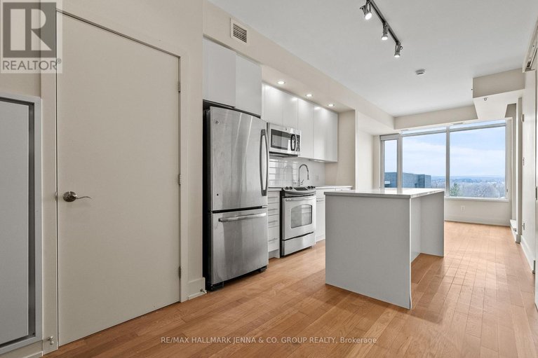 29439629/611-88-richmond-road/westborohampton-park/ottawa/ontario/K1Z0B1_5