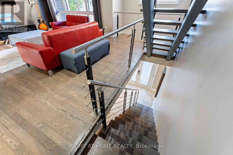 29397114/110-little-london-private/lower-town/ottawa/ontario/K1N0A5_17