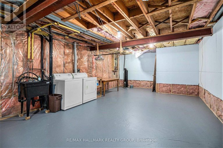 29407943/270-mceachern-crescent/bilberry-creekqueenswood-heights/ottawa/ontario/K1E3K5_26