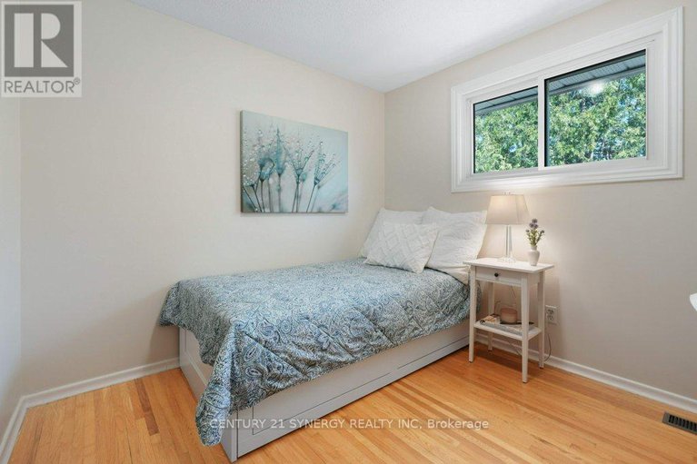 28306161/2522-needham-crescent/brookfield-gardens/ottawa/ontario/K1V6K2_18