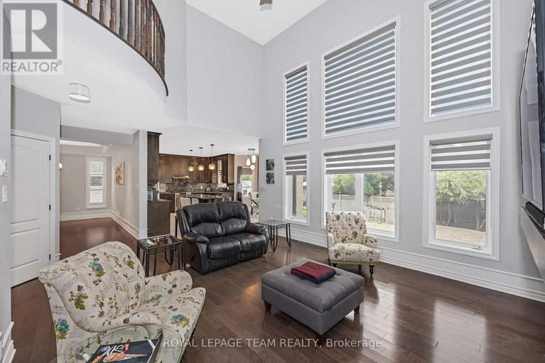 29226737/51-bridle-crest-court/bridlewood/ottawa/ontario/K2M0H5_12