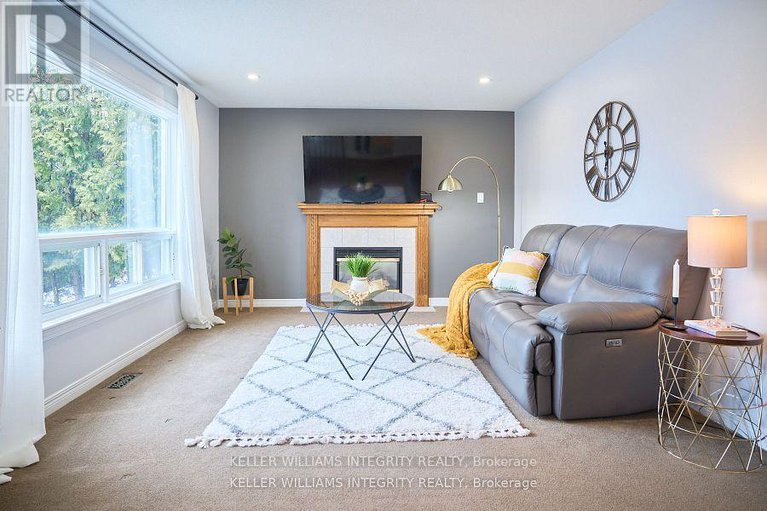 28409851/9-shannondoe-crescent/bridlewood/ottawa/ontario/K2M2C8_13