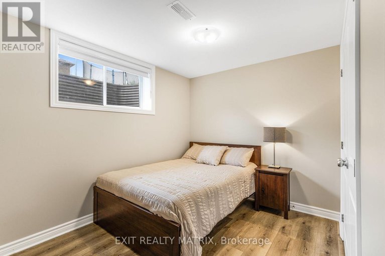 29320193/700-namur-street/embrun/russell/ontario/K0A1W0_24