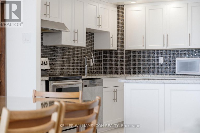 29399608/1011-2760-carousel-crescent/emerald-woodssawmill-creek/ottawa/ontario/K1T2N4_19