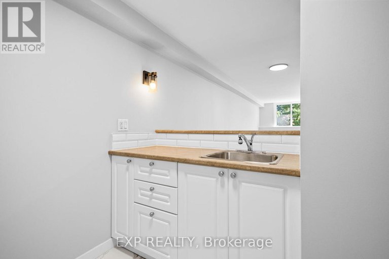 28602451/106-6470-bilberry-drive/orleans-wood/ottawa/ontario/K1C4P1_6