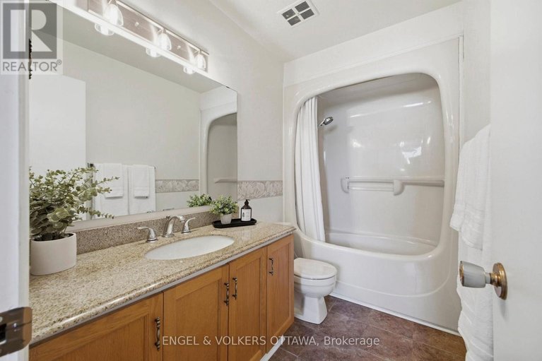 29641175/17-durbin-court/katimavik/ottawa/ontario/K2L3T7_22