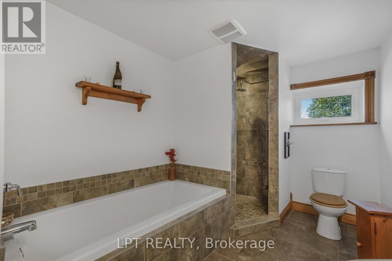 29649778/1290-tannery-road-w/north-glengarry-lochiel-twp/north-glengarry/ontario/K0B1E0_6