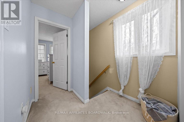 29123798/34-woodgate-way/longfields/ottawa/ontario/K2J4C9_17