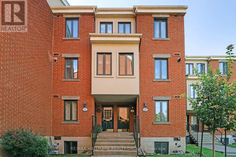 28828283/47-crispin-private/manor-park/ottawa/ontario/K1K2T7_1
