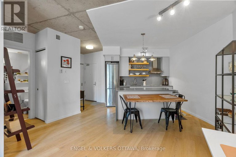 28849818/209-1000-wellington-street-w/hintonburg/ottawa/ontario/K1Y2X9_18
