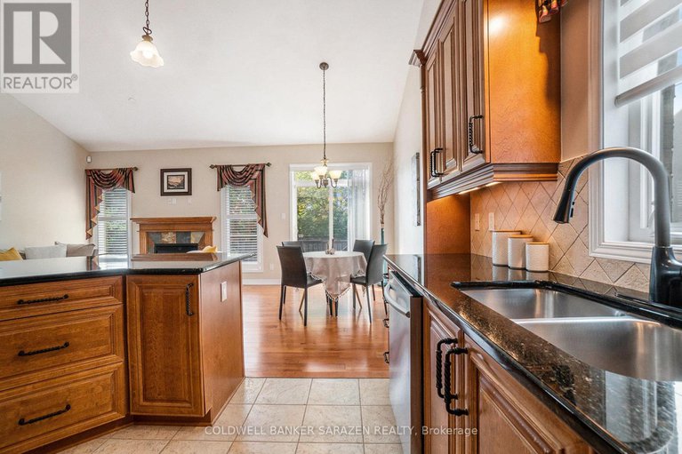 28981674/221-madhu-crescent/mooneys-bay/ottawa/ontario/K2C4J2_11