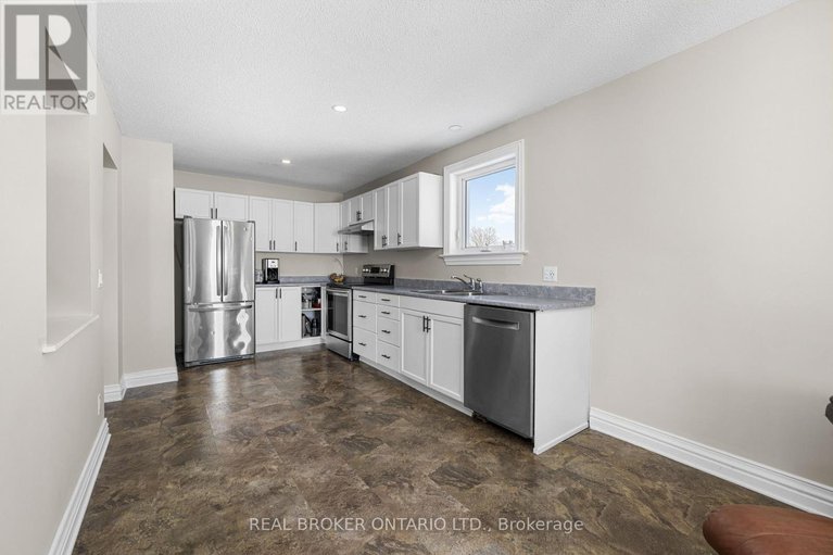 29434200/10969-gilmour-road/south-dundas-matilda-twp/south-dundas/ontario/K0C1C0_19