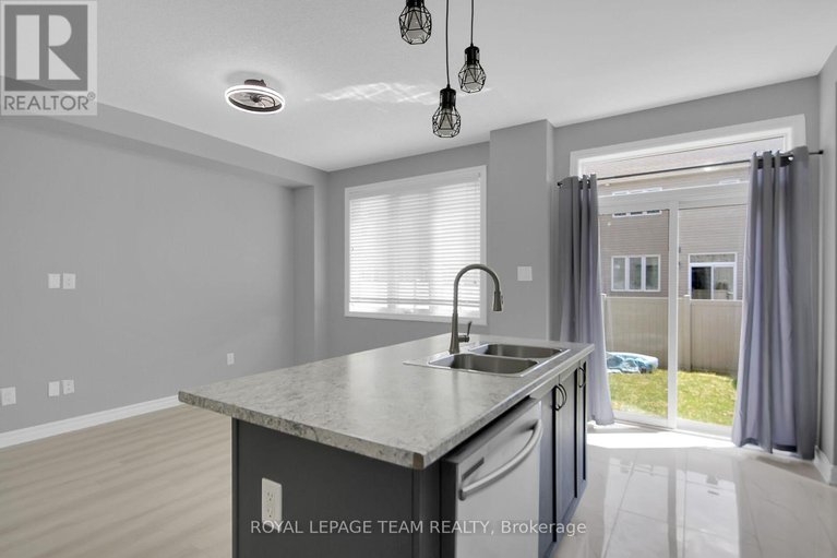 28243617/605-lauraleaf-crescent/half-moon-bay/ottawa/ontario/K2J6G7_19