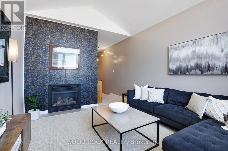 29434004/62-evelyn-powers-private-n/stittsville-south/ottawa/ontario/K2S0E1_19