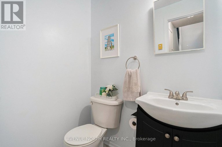 29037172/104-15a-woodvale-green/craig-henrywoodvale/ottawa/ontario/K2G4H1_14