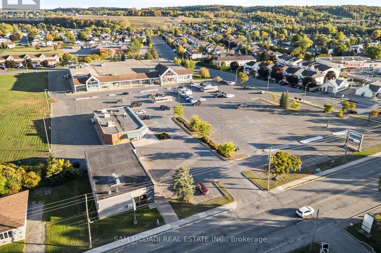 29397949/2709-laurier-street/town-of-rockland/clarence-rockland/ontario/K4K1A3_36