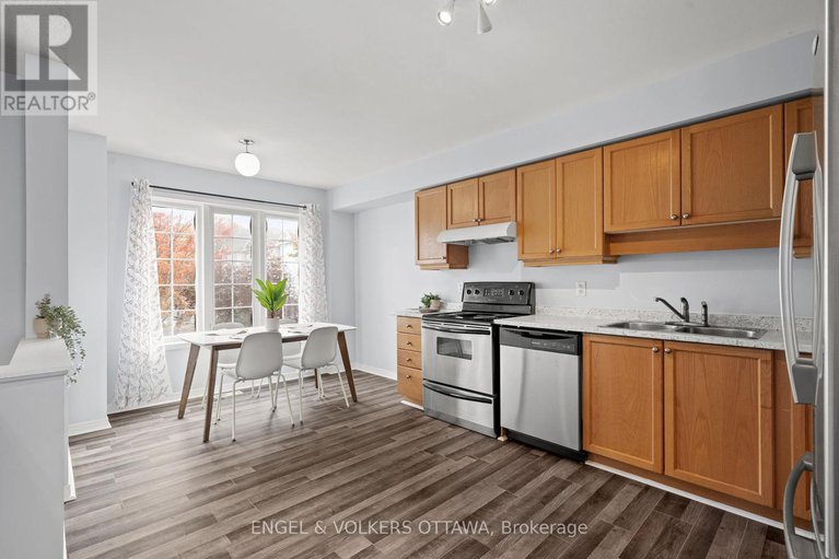 28991870/142-wharhol-private/westcliffe-estates/ottawa/ontario/K2H1G5_4