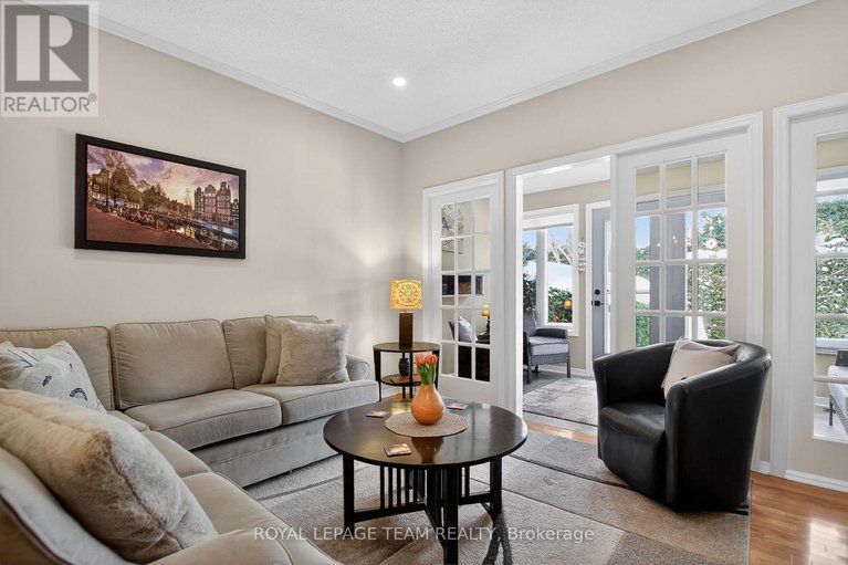 29366055/20-river-oaks-court/stittsville-central/ottawa/ontario/K2S1L3_9