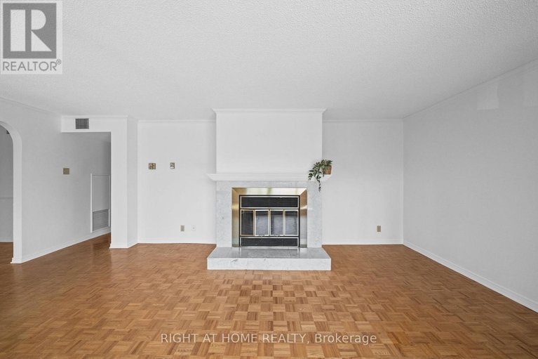 29675645/301-320-crichton-street-n/lindenlea/ottawa/ontario/K1M1W5_9