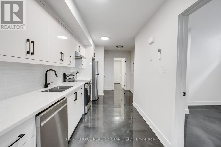 29428404/269-queen-mary-street/overbrookcastle-heights/ottawa/ontario/K1K1X1_33