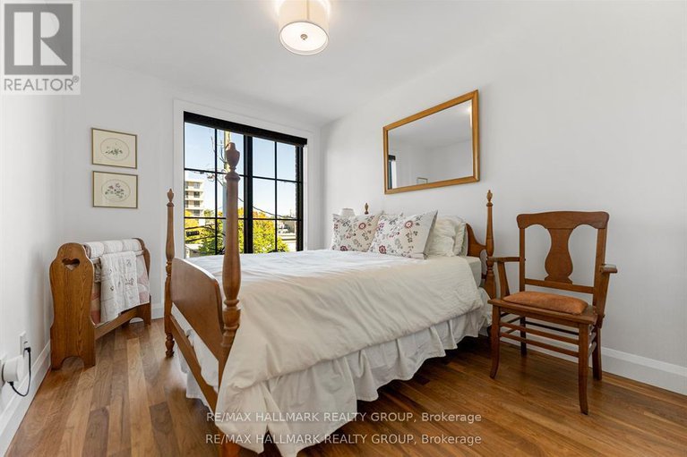 29052704/396-roosevelt-avenue/westboro-west/ottawa/ontario/K2A1Z3_35