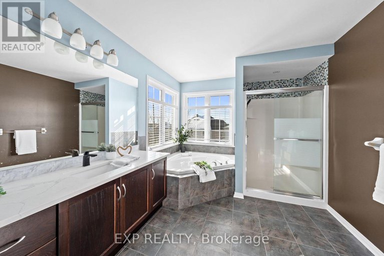 29385318/117-joshua-street/mer-bleuebradley-estatesanderson-park/ottawa/ontario/K1W0A4_23