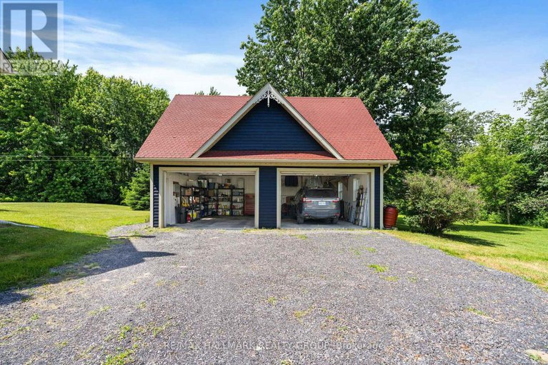 28655877/21479-maccuaig-drive/south-glengarry-lancaster-twp/south-glengarry/ontario/K0C1E0_24