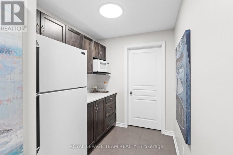 28608348/387-ridgeside-farm-drive/kanata-north-west/ottawa/ontario/K2W1H3_45