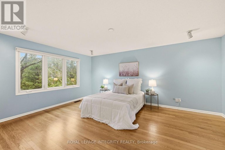 29618053/68-beaver-ridge/city-viewskylinefisher-heightsparkwood-hills/ottawa/ontario/K2E6E4_36