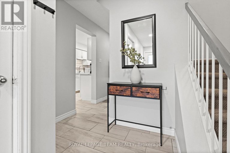 29049397/1578-cheevers-crescent/fallingbrookpineridge/ottawa/ontario/K4A2J8_4