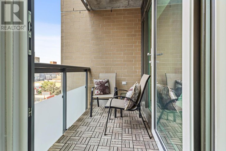 28483643/509-238-besserer-street-e/sandy-hill/ottawa/ontario/K1N6B1_21