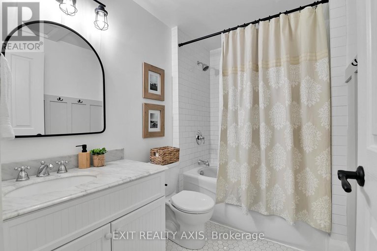 28474942/208-clothier-street-e/kemptville/north-grenville/ontario/K0G1J0_30