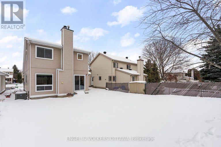 29200940/2060-gardenway-drive/fallingbrookgardenway-south/ottawa/ontario/K4A3B7_35