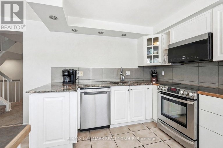 29652350/6935-du-bois-avenue/convent-glen-north/ottawa/ontario/K1C5L4_11