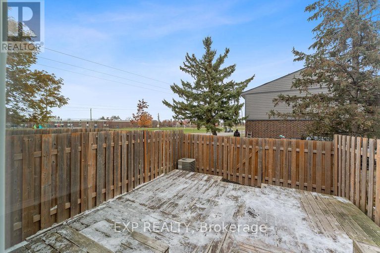 29119258/3-glencoe-street/arlington-woods/ottawa/ontario/K2H8S5_31