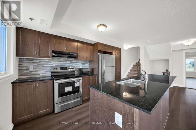 29430719/517-ozawa-private-e/cfb-rockcliffe-and-area/ottawa/ontario/K1K4Z8_9