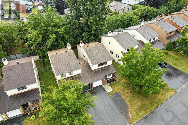 28843090/7900-decarie-drive/orleans-wood/ottawa/ontario/K1C2K3_46
