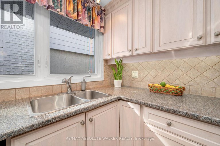 29367760/1851-burfield-avenue/beacon-hill-south/ottawa/ontario/K1J6S9_16