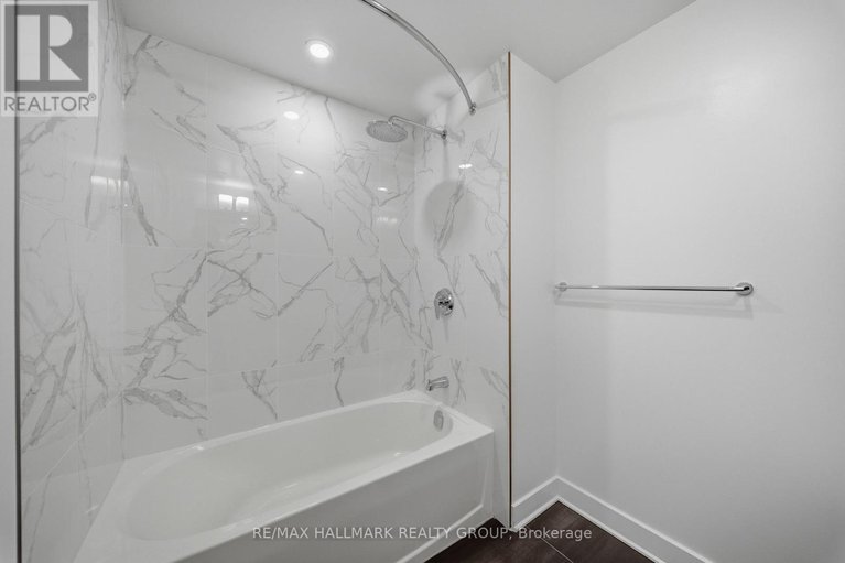 29589402/2202-180-george-street/lower-townbyward-market/ottawa/ontario/K1N0G8_6