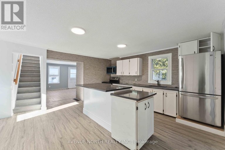 29618052/6958-notre-dame-street/chateauneuf/ottawa/ontario/K1C1H7_11