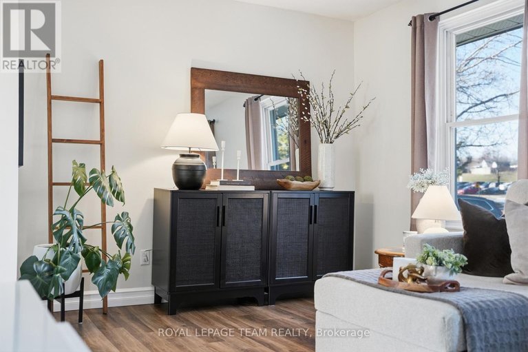 29452274/67-castlefrank-road/glencairnhazeldean/ottawa/ontario/K2L2E6_14