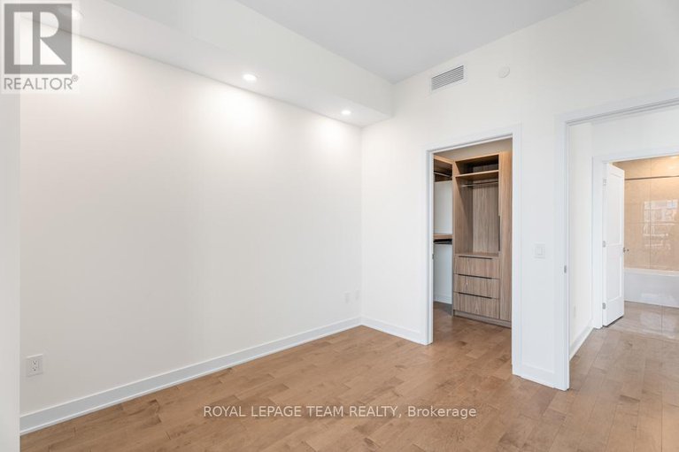 28724970/2705-340-queen-street/ottawa-centre/ottawa/ontario/K1R0G1_15