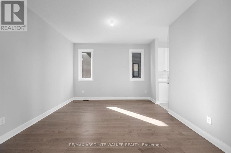 29090104/584-paakanaak-avenue/blossom-parkkemp-parkfindlay-creek/ottawa/ontario/K1X0J6_7