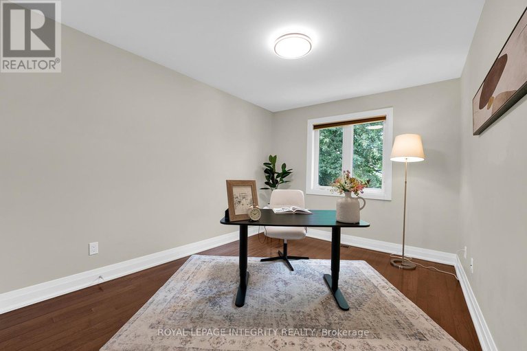 29259565/a-251-glynn-avenue/overbrookcastle-heights/ottawa/ontario/K1K1S2_34