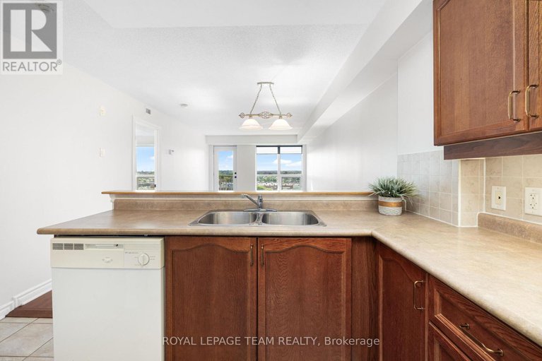 28873620/901-120-grant-carman-drive/borden-farmstewart-farmcarleton-heightsparkwood-hills/ottawa/ontario/K2E1C8_8