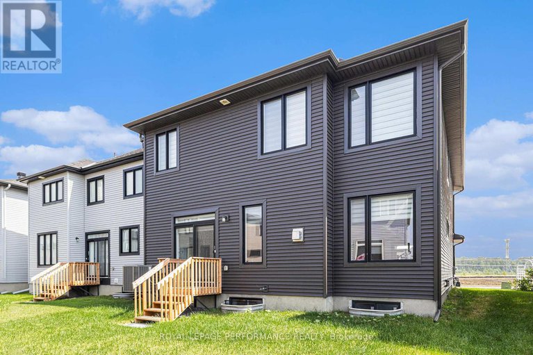 29228640/233-beaugency-street/orleans-village/ottawa/ontario/K1W0T2_32