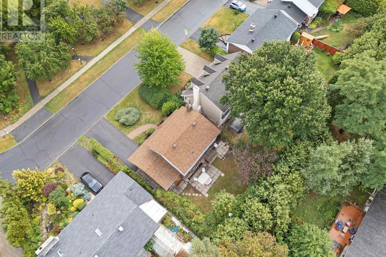 28796892/618-la-verendrye-drive/beacon-hill-north/ottawa/ontario/K1J7C4_34