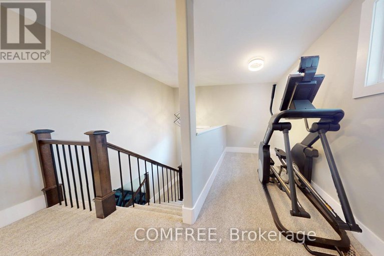 29086721/70-sirocco-crescent/stittsville-north/ottawa/ontario/K2S2C8_21